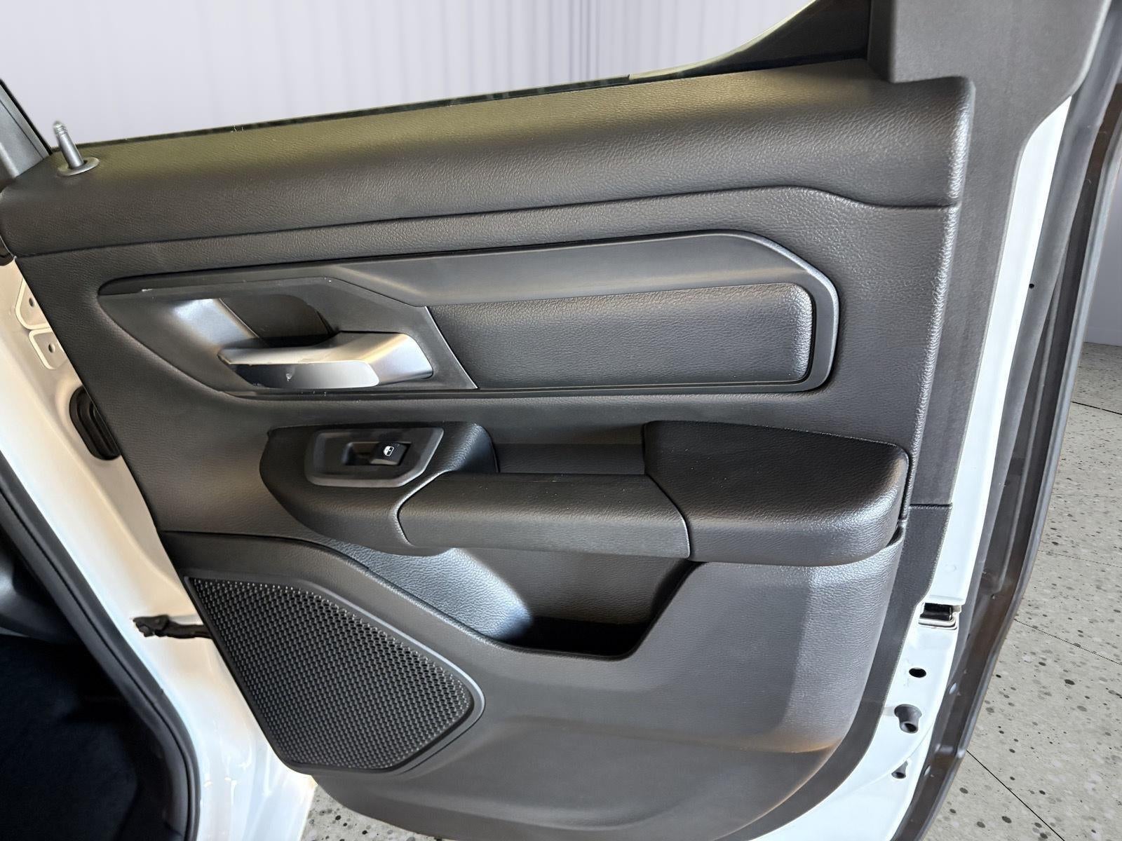 2026 RAM Ram 1500 RAM 1500 TRADESMAN QUAD CAB 4X4 6'4' BOX