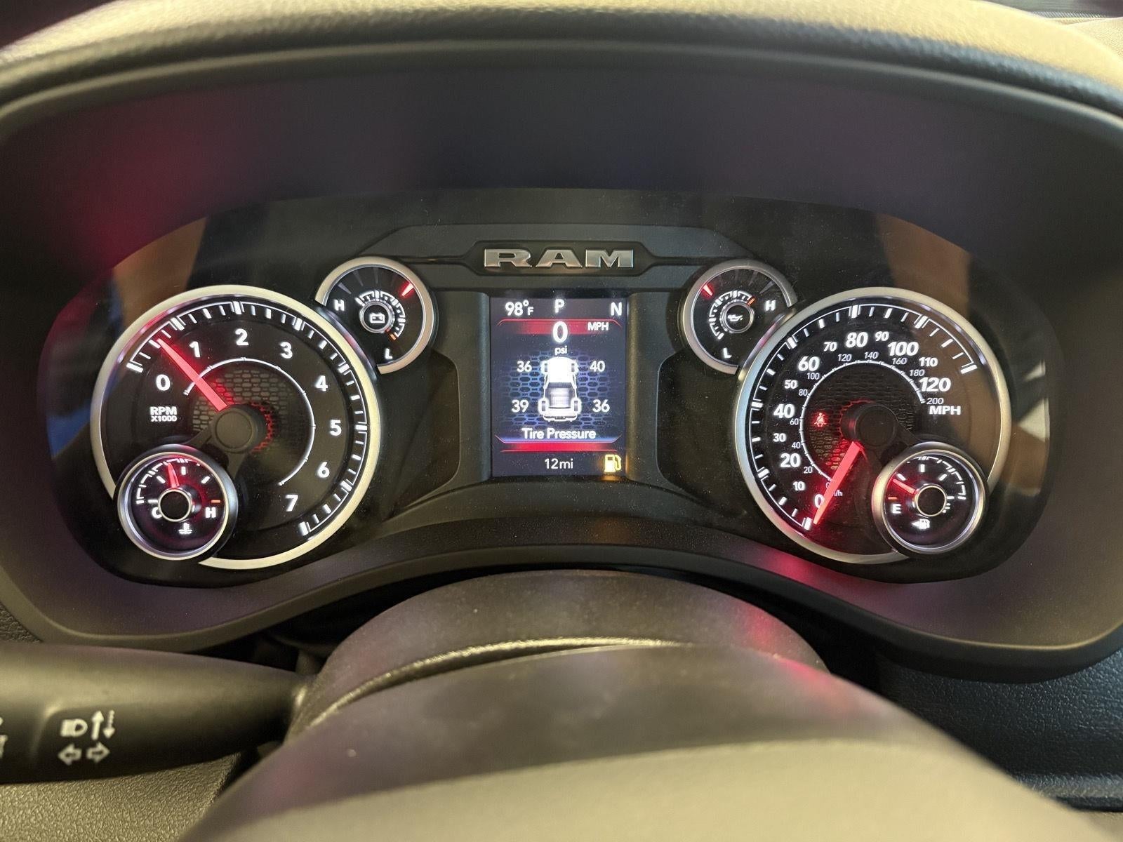 2026 RAM Ram 1500 RAM 1500 TRADESMAN QUAD CAB 4X4 6'4' BOX