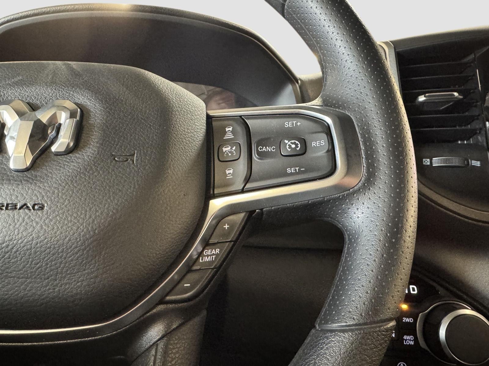 2026 RAM 1500 RAM 1500 TRADESMAN CREW CAB 4X4 5'7' BOX