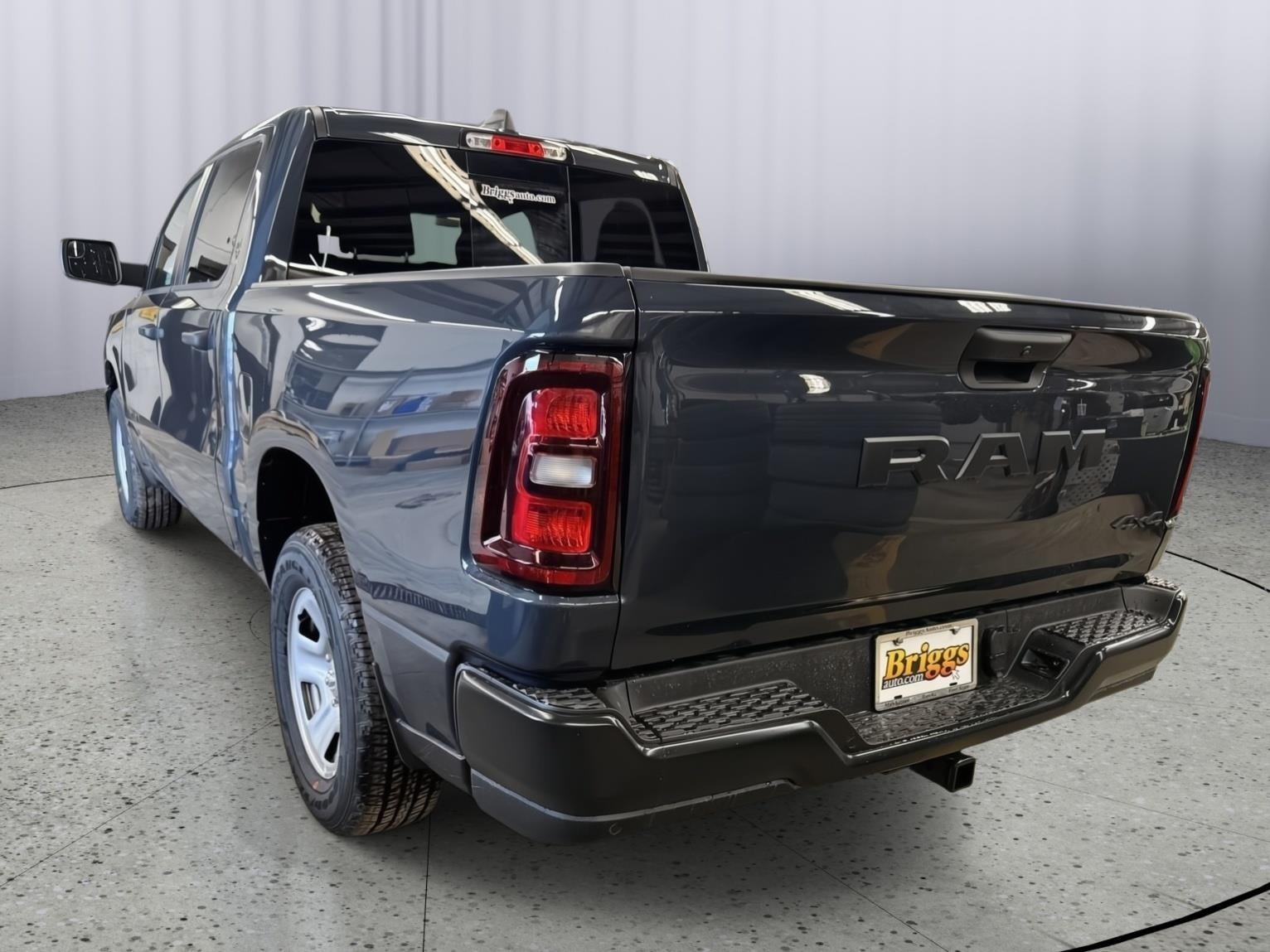 2026 RAM 1500 RAM 1500 TRADESMAN CREW CAB 4X4 5'7' BOX