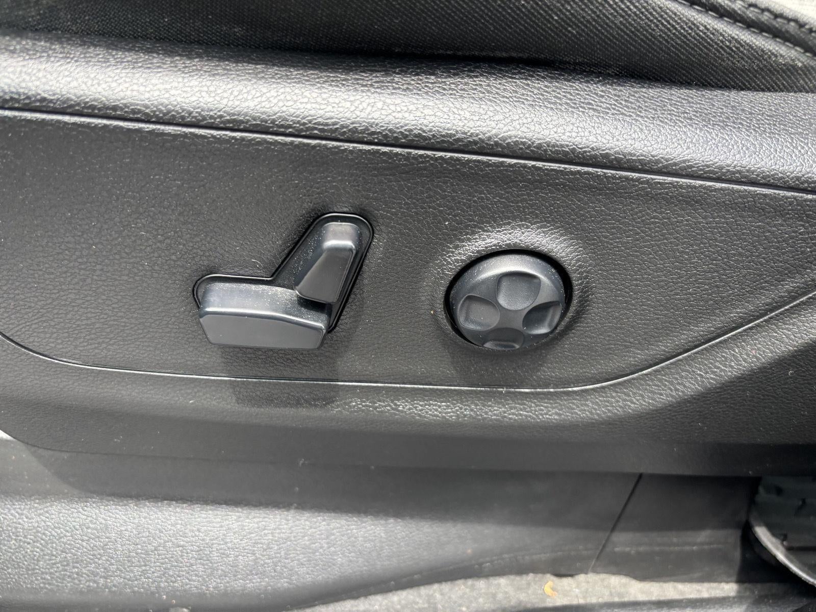 2021 RAM 1500 Big Horn Crew Cab 4x4 5'7' Box
