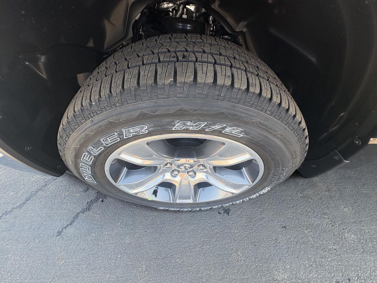 2026 RAM 1500 RAM 1500 TRADESMAN CREW CAB 4X4 5'7' BOX