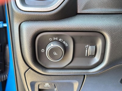 2026 RAM Ram 1500 Tradesman Crew Cab 4x4 5'7' Box