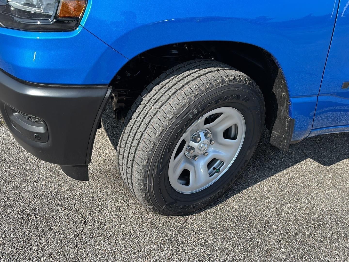2026 RAM Ram 1500 Tradesman Crew Cab 4x4 5'7' Box