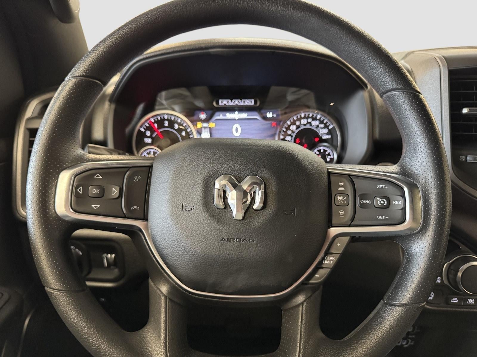 2026 RAM 1500 RAM 1500 WARLOCK CREW CAB 4X4 5'7' BOX
