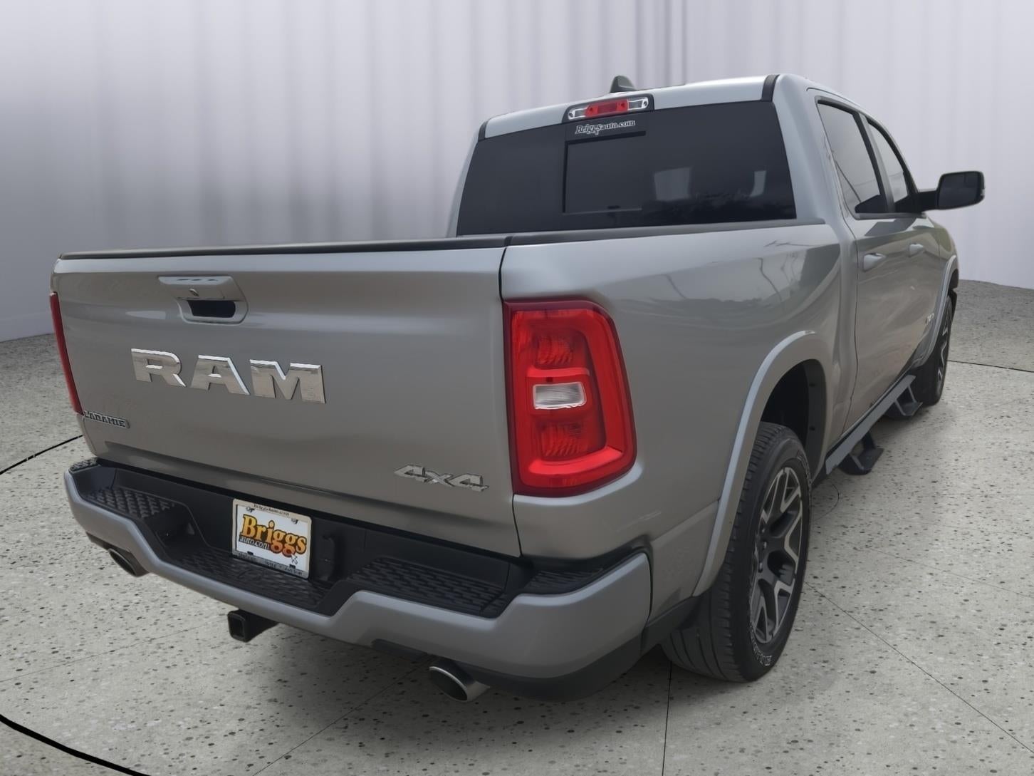 2025 RAM 1500 Laramie Crew Cab 4x4 5'7' Box