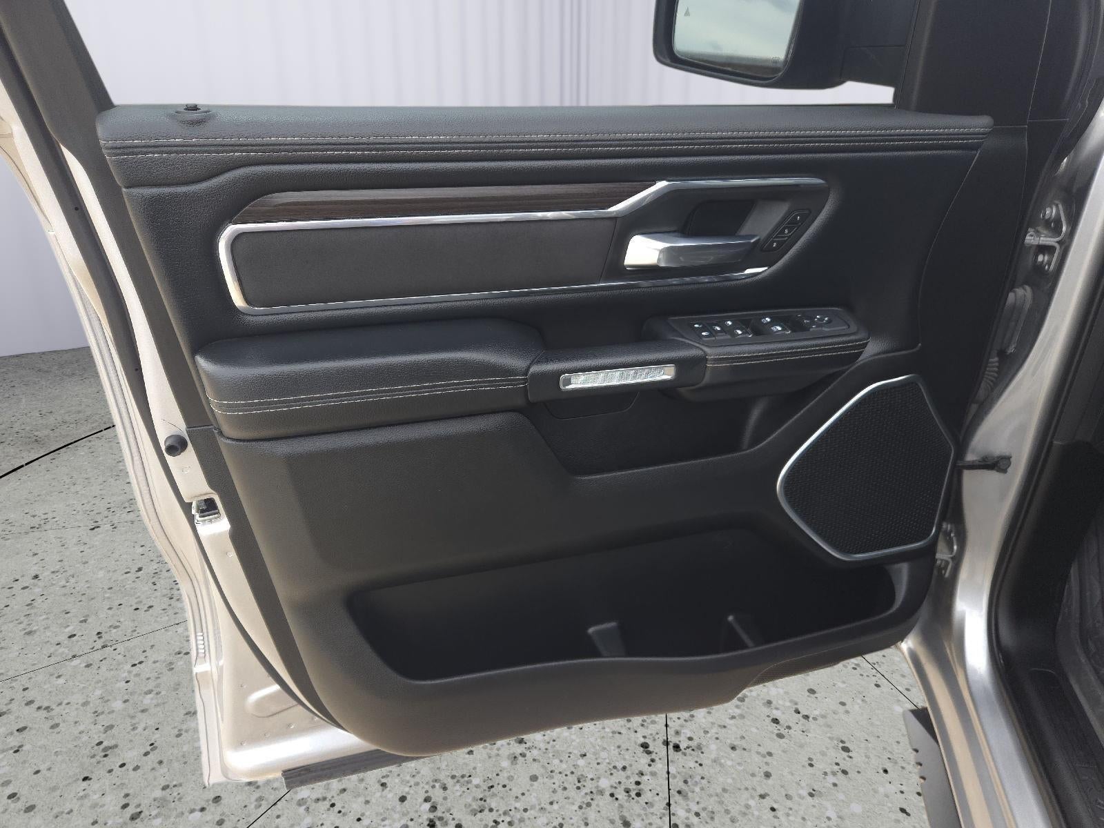 2025 RAM 1500 Laramie Crew Cab 4x4 5'7' Box