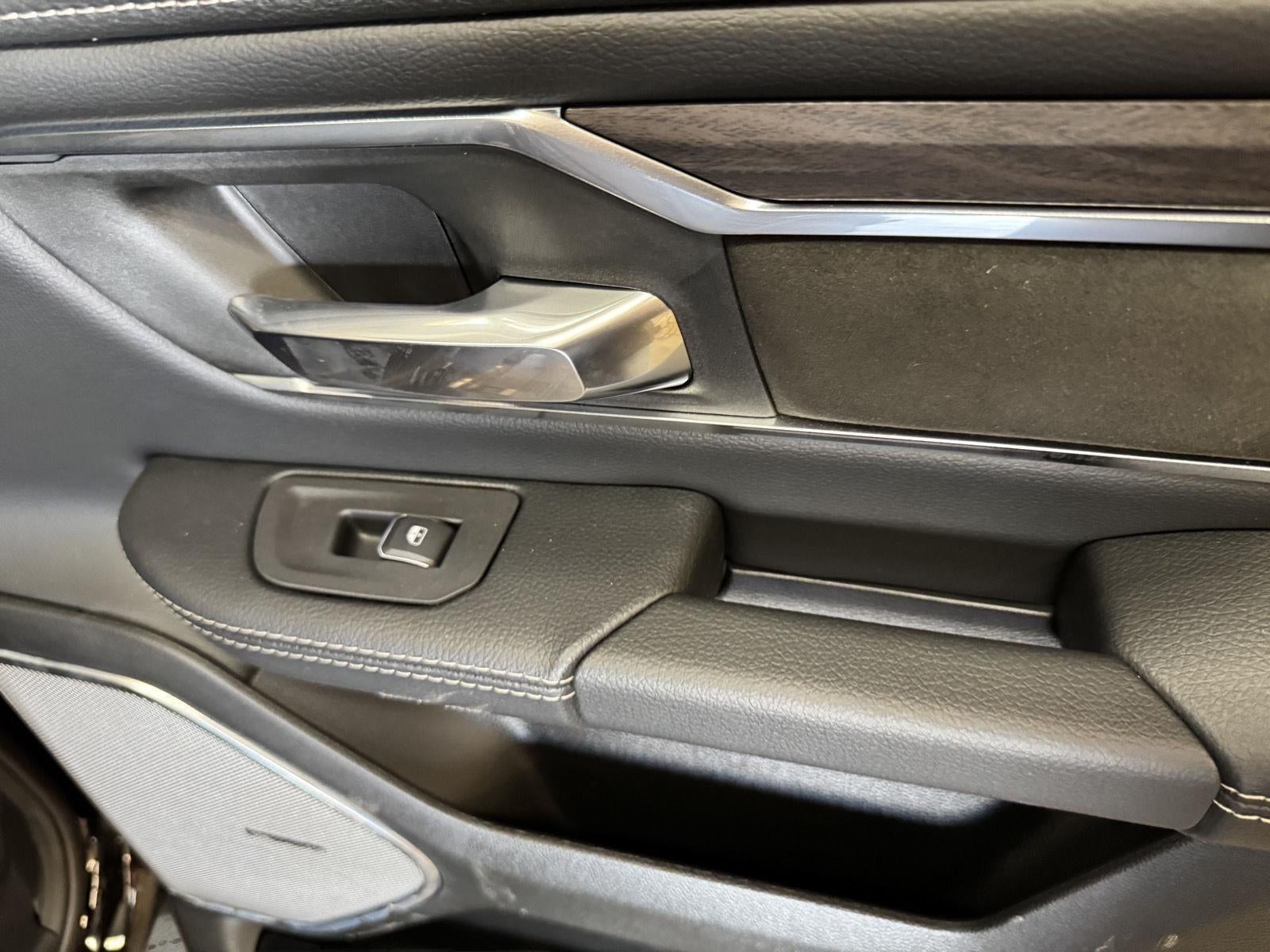 2026 RAM 1500 RAM 1500 LARAMIE CREW CAB 4X4 5'7' BOX
