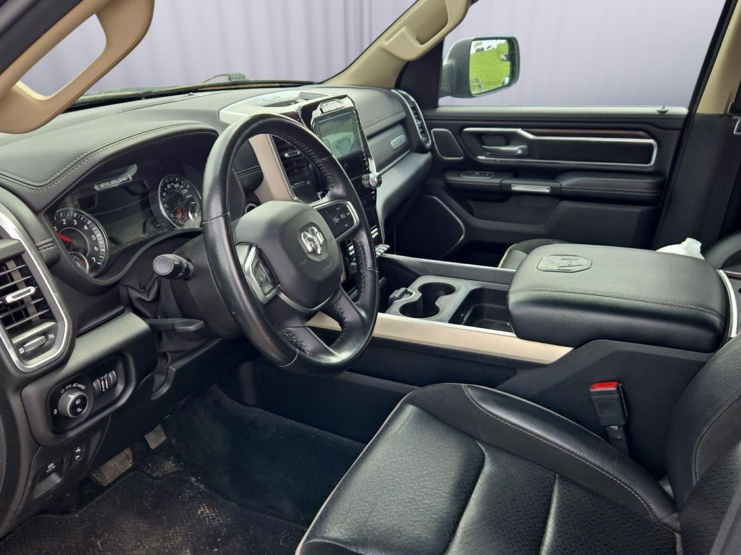 2021 RAM 1500 Laramie Crew Cab 4x4 5'7' Box