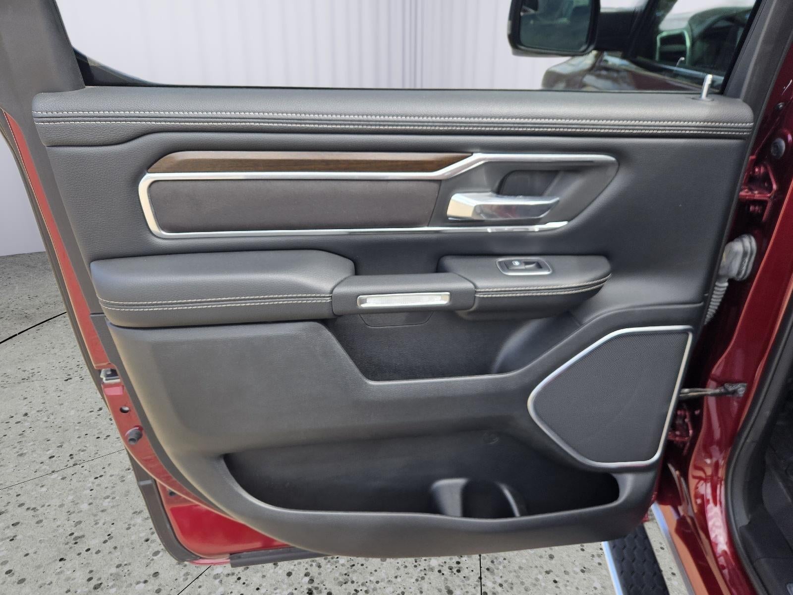 2021 RAM 1500 Laramie Crew Cab 4x4 5'7' Box