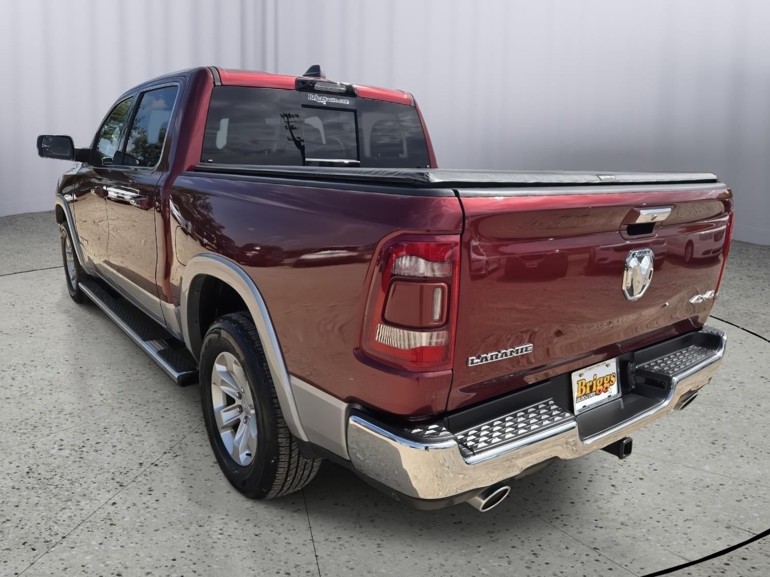 2021 RAM 1500 Laramie Crew Cab 4x4 5'7' Box