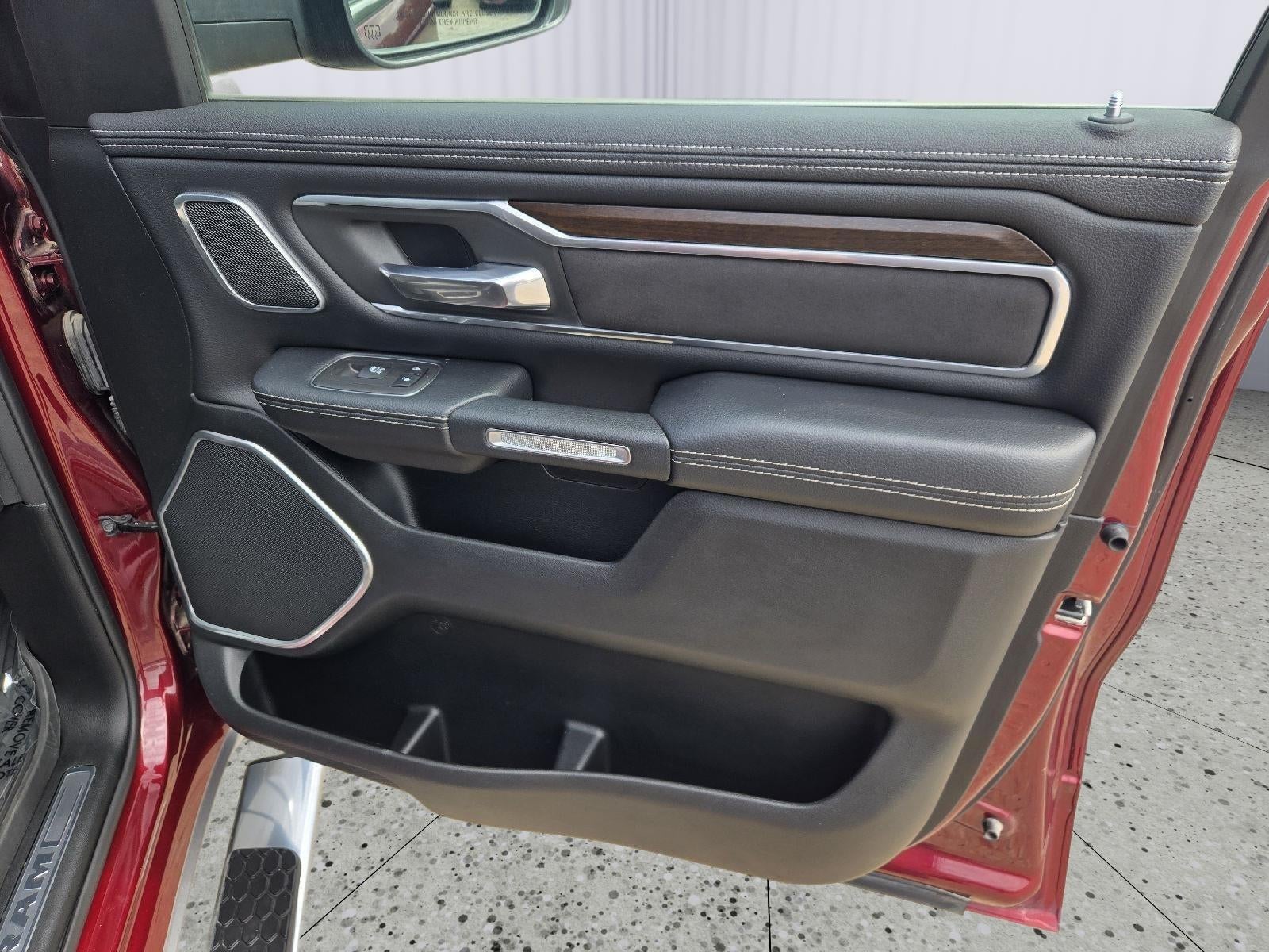 2021 RAM 1500 Laramie Crew Cab 4x4 5'7' Box