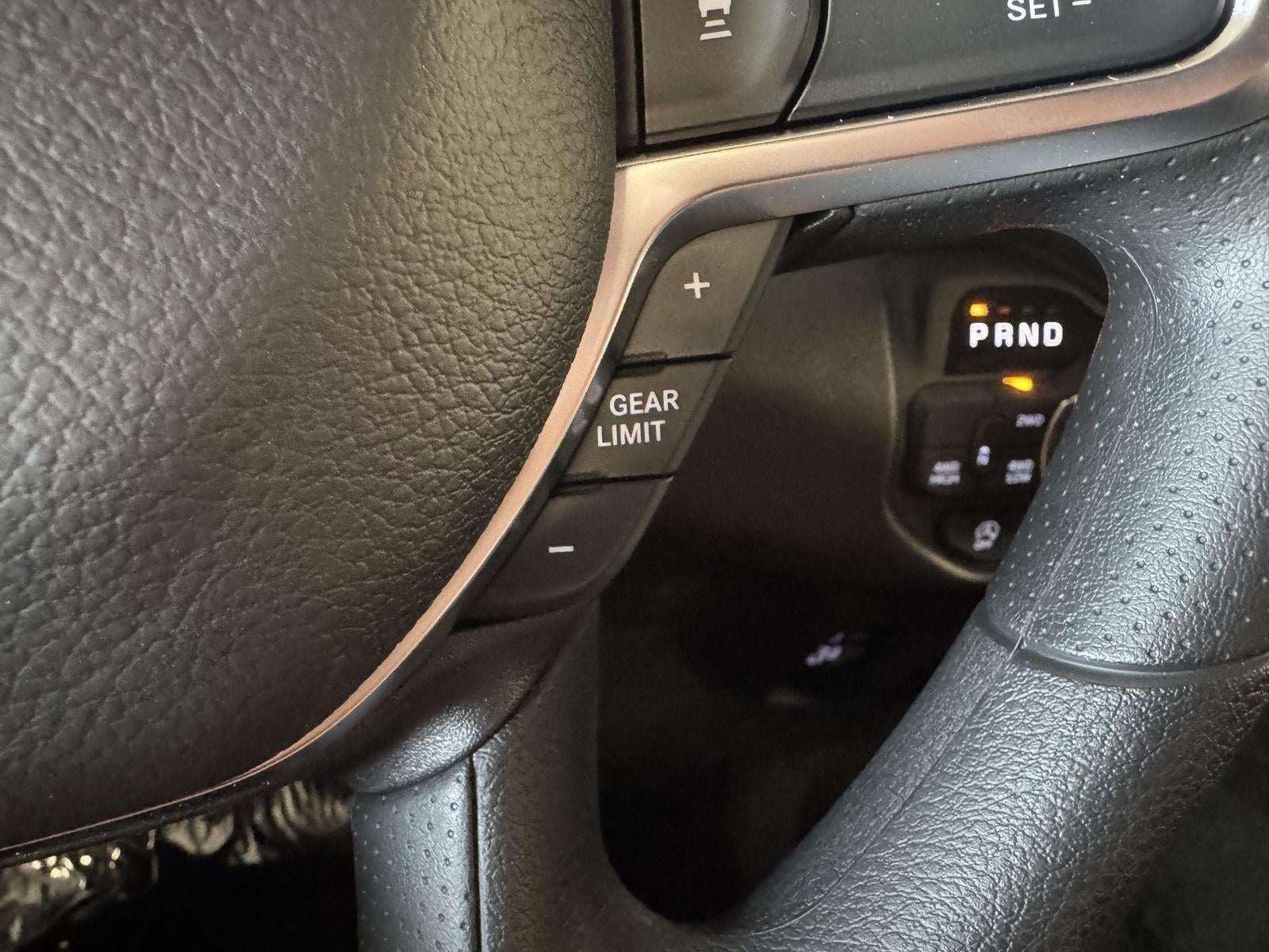 2026 RAM 1500 RAM 1500 EXPRESS CREW CAB 4X4 6'4' BOX