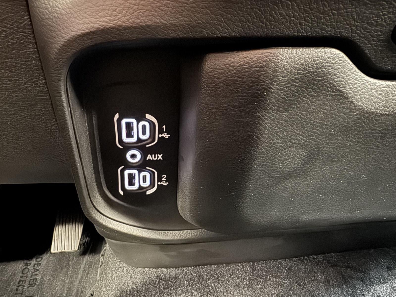 2026 RAM 1500 RAM 1500 EXPRESS CREW CAB 4X4 6'4' BOX