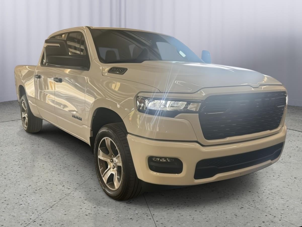 2026 RAM Ram 1500 RAM 1500 EXPRESS CREW CAB 4X4 6'4' BOX