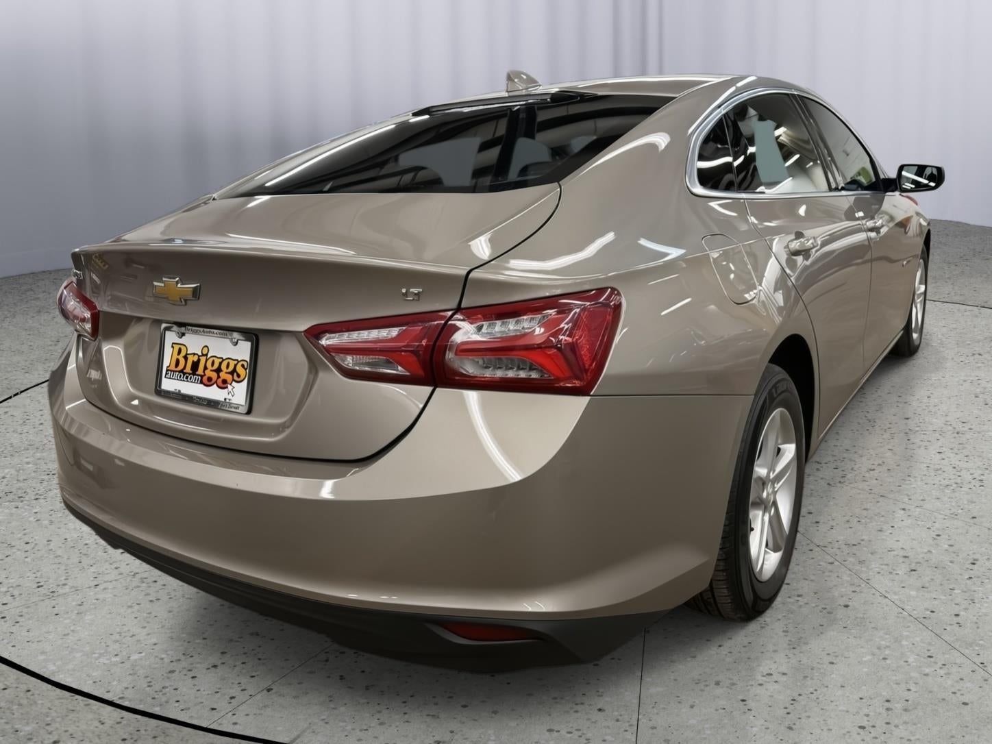2022 Chevrolet Malibu FWD LT