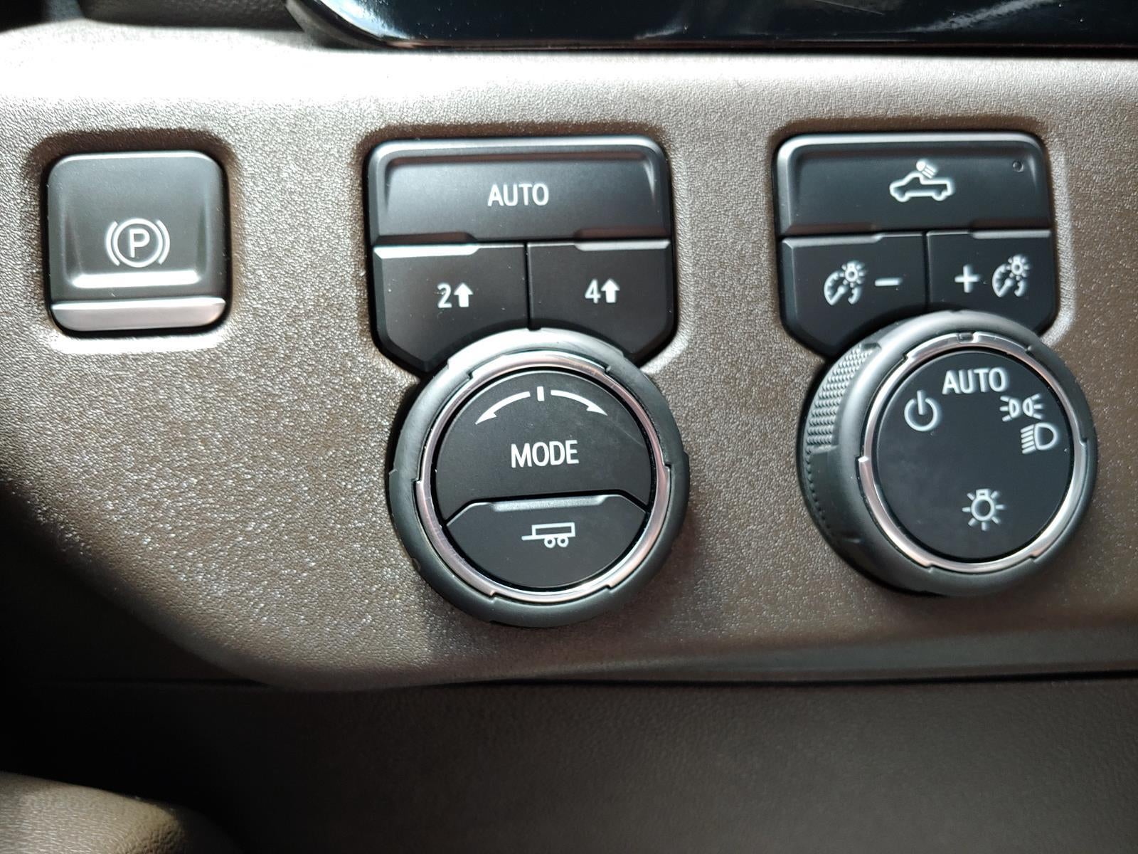2023 Chevrolet Silverado 1500 4WD Crew Cab Standard Bed LT