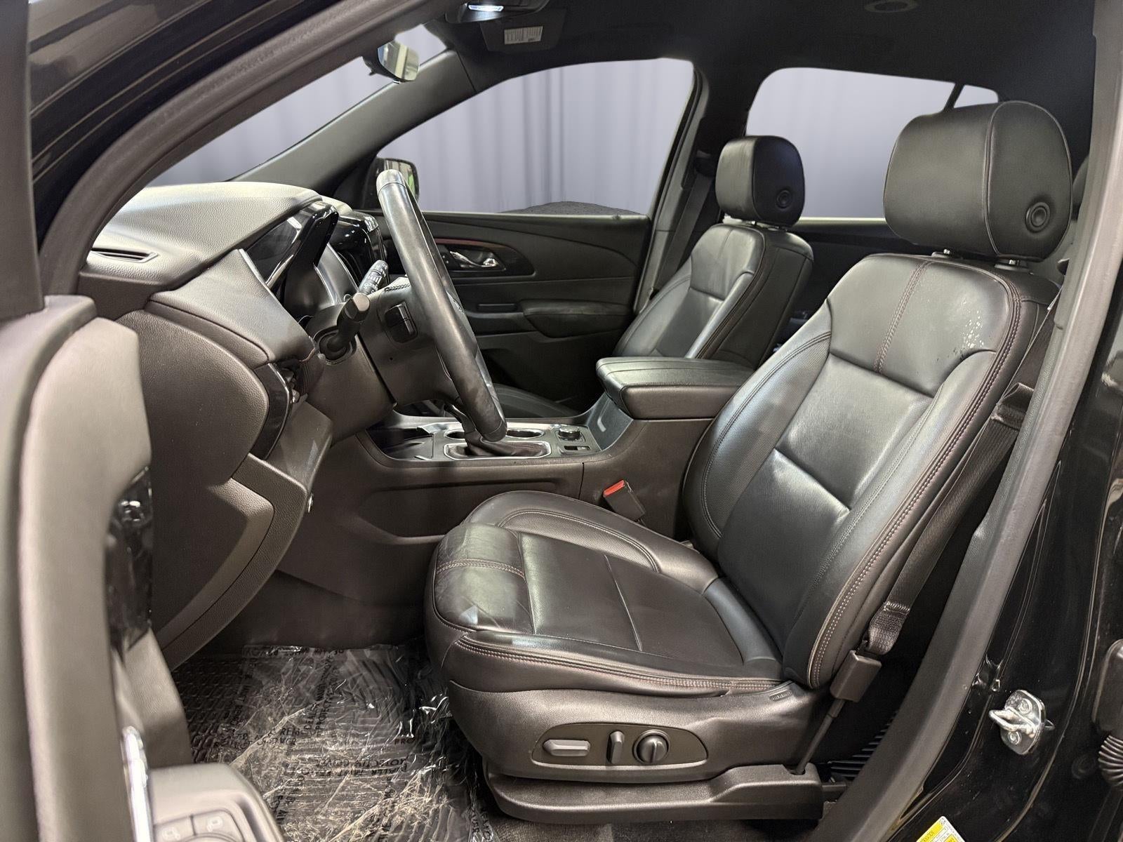 2022 Chevrolet Traverse FWD RS