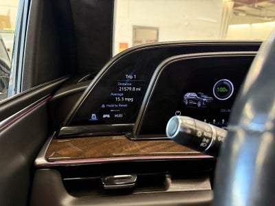 2022 Cadillac Escalade 4WD Sport Platinum
