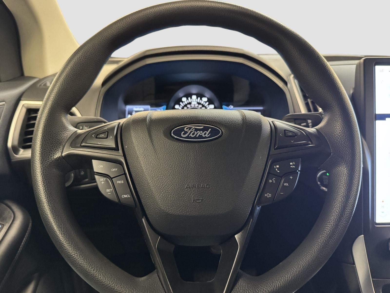 2024 Ford Edge SE