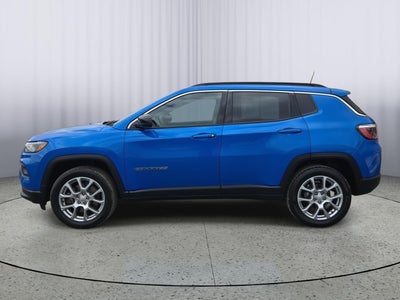 2023 Jeep Compass Latitude Lux FWD