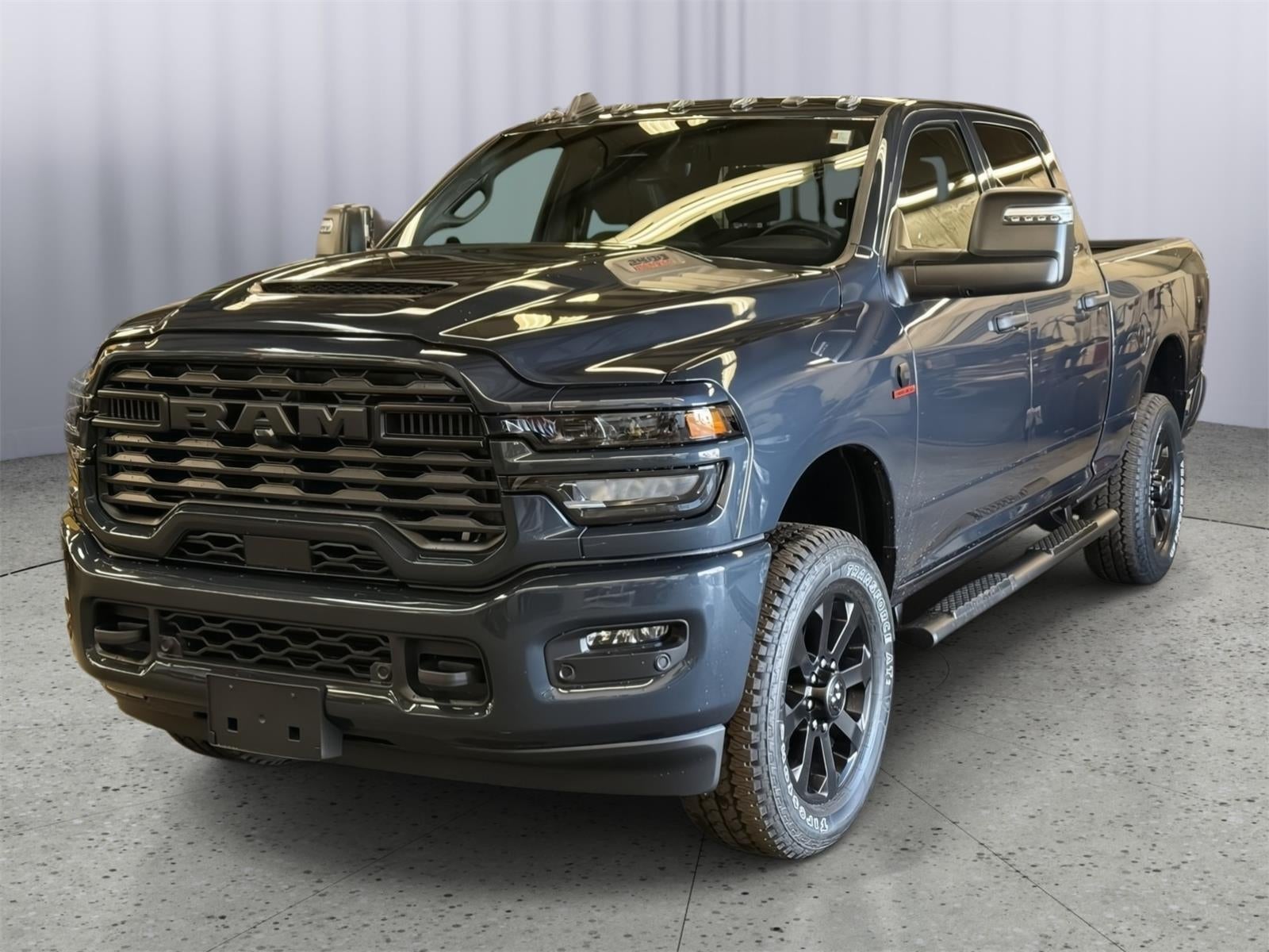 2026 RAM 2500 RAM 2500 BLACK EXPRESS CREW CAB 4X4 6'4' BOX