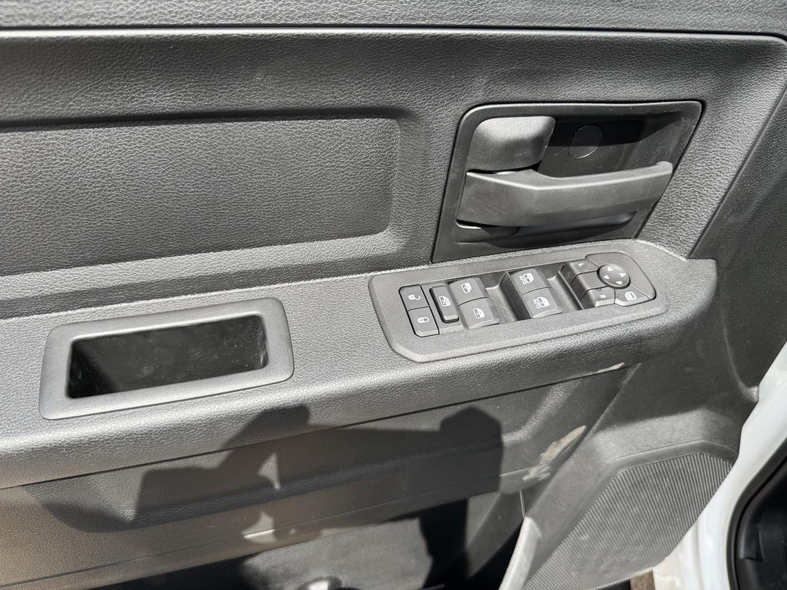 2026 RAM 3500 RAM 3500 TRADESMAN CREW CAB 4X4 8' BOX
