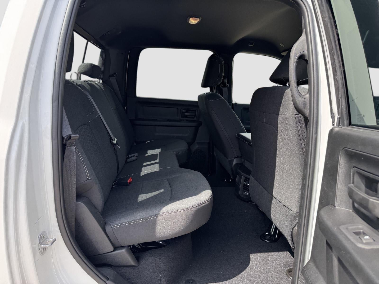 2026 RAM 3500 RAM 3500 TRADESMAN CREW CAB 4X4 8' BOX