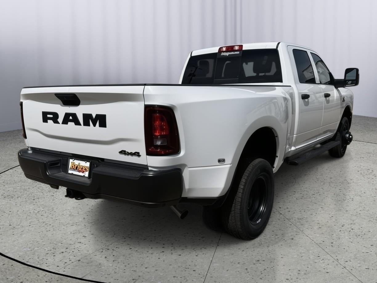 2026 RAM 3500 RAM 3500 TRADESMAN CREW CAB 4X4 8' BOX