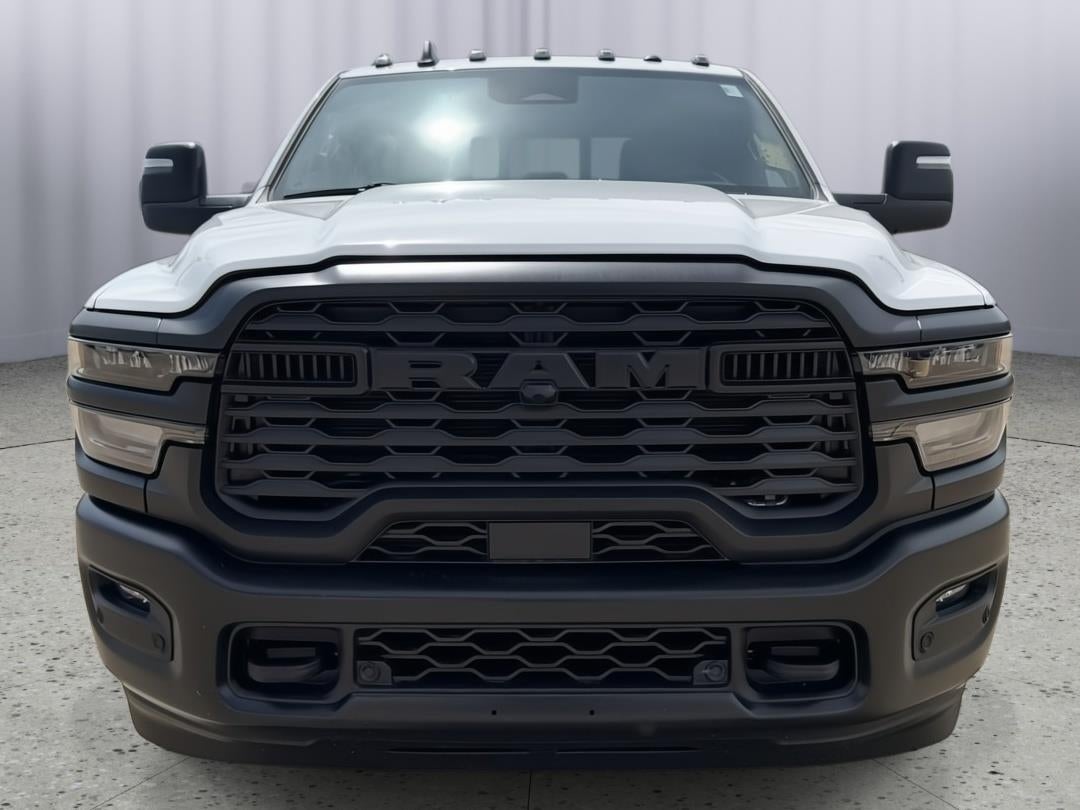 2026 RAM 3500 RAM 3500 TRADESMAN CREW CAB 4X4 8' BOX