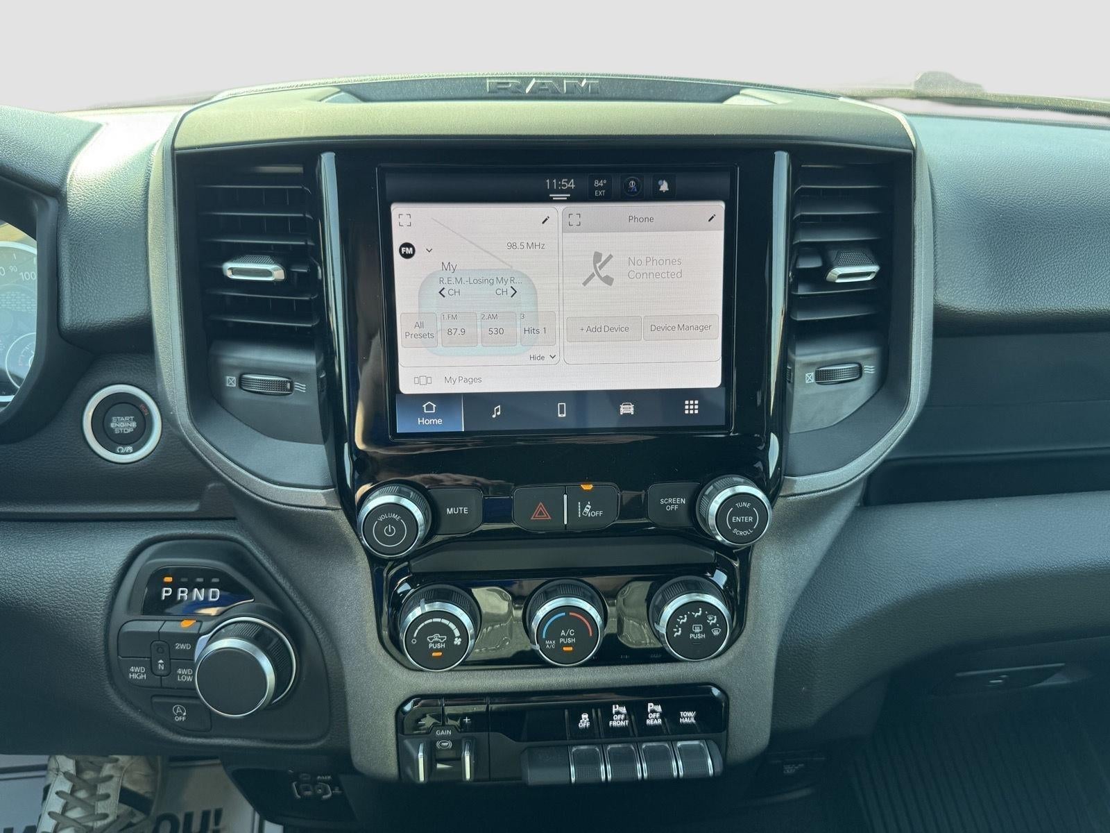 2026 RAM Ram 1500 RAM 1500 TRADESMAN CREW CAB 4X4 5'7' BOX