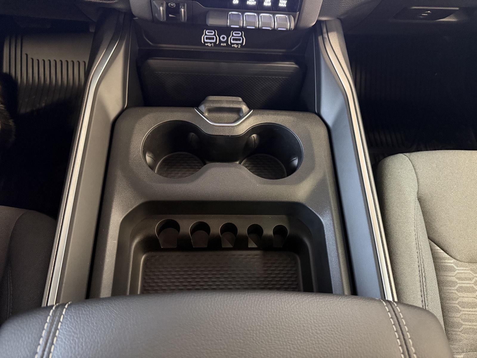 2026 RAM 1500 Big Horn Crew Cab 4x4 5'7' Box