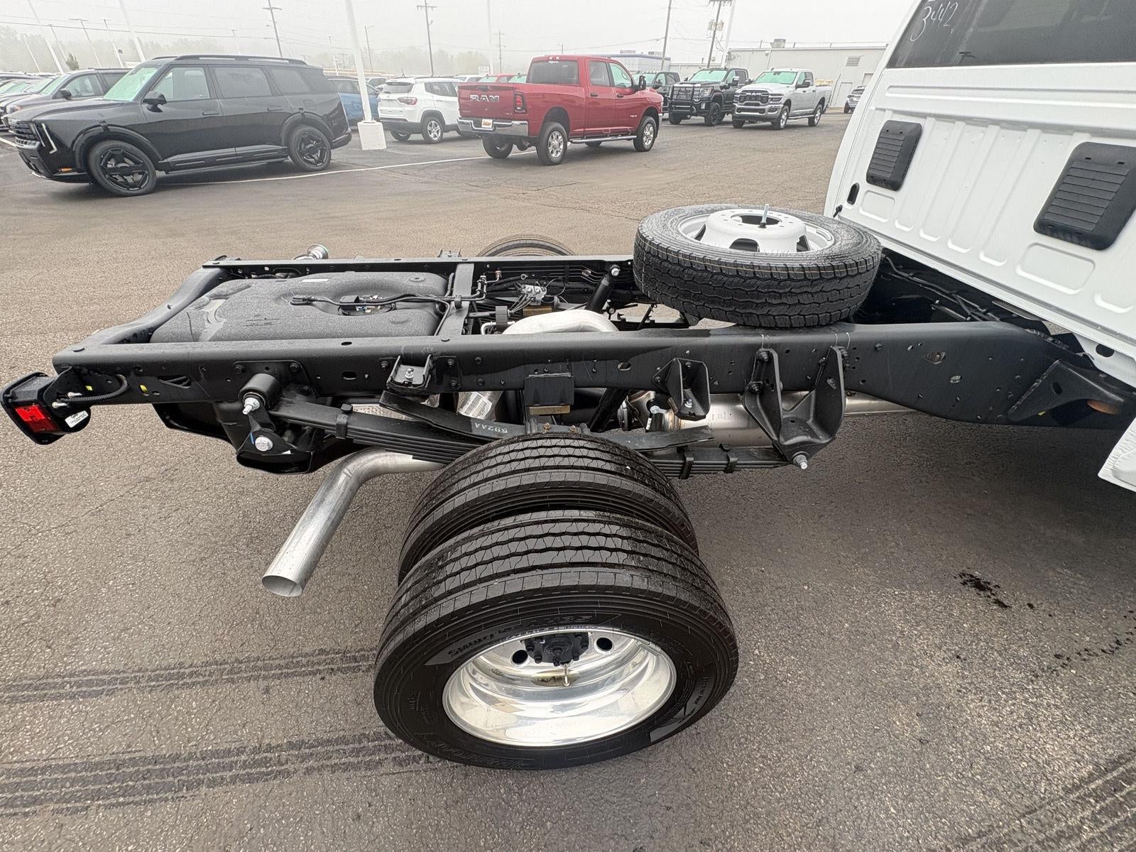 2027 RAM 4500 Chassis Cab RAM 4500 TRADESMAN CHASSIS CREW CAB 4X2 60' CA