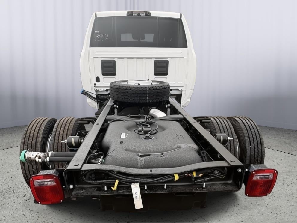 2027 RAM 4500 Chassis Cab RAM 4500 TRADESMAN CHASSIS CREW CAB 4X2 60' CA