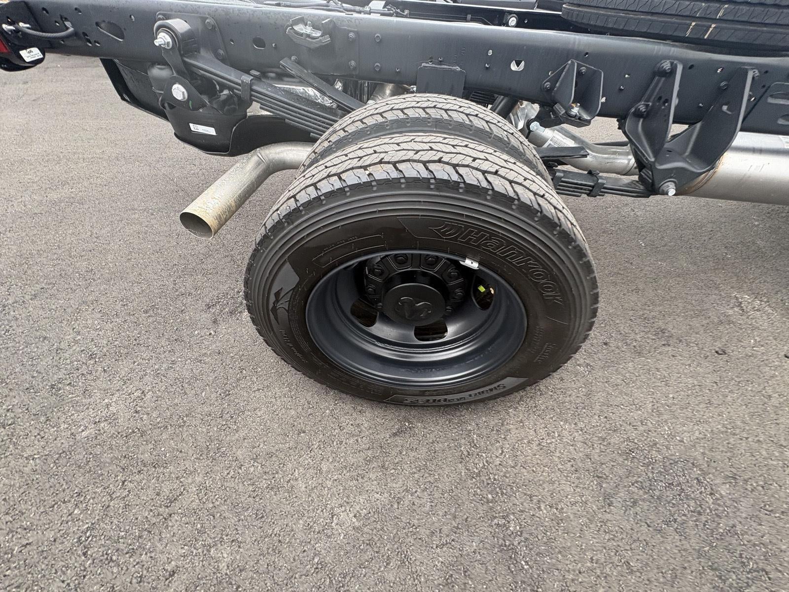 2027 RAM 4500 Chassis Cab RAM 4500 TRADESMAN CHASSIS REGULAR CAB 4X4 84' CA