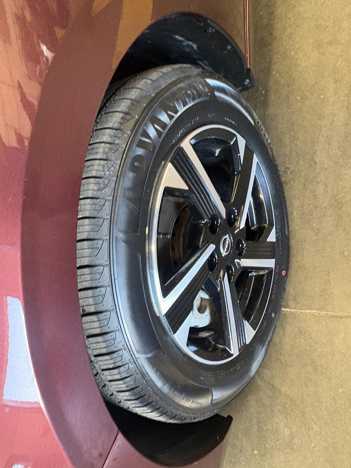 2024 Nissan Sentra SV Xtronic CVT