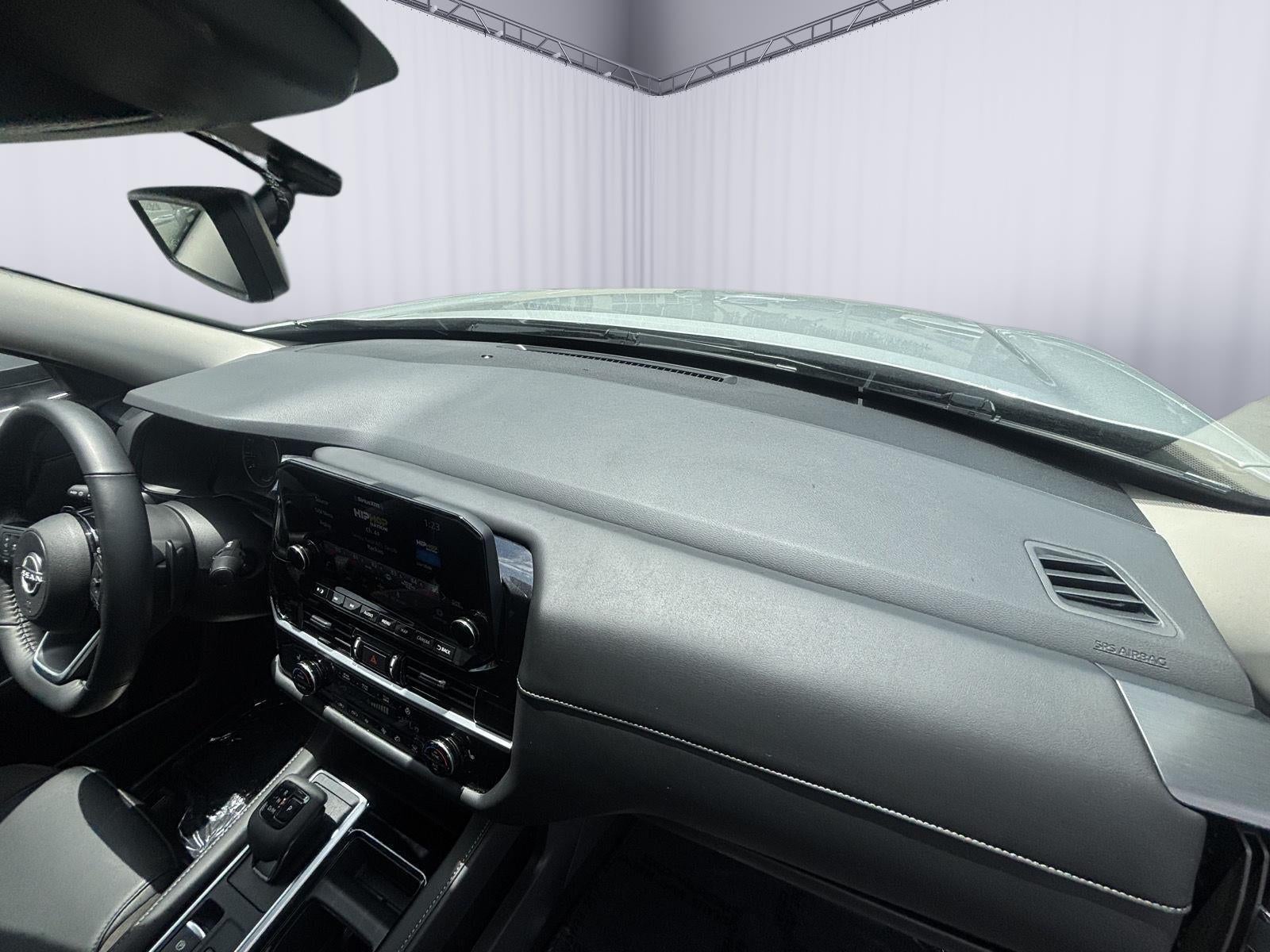 2025 Nissan Pathfinder SL 4WD