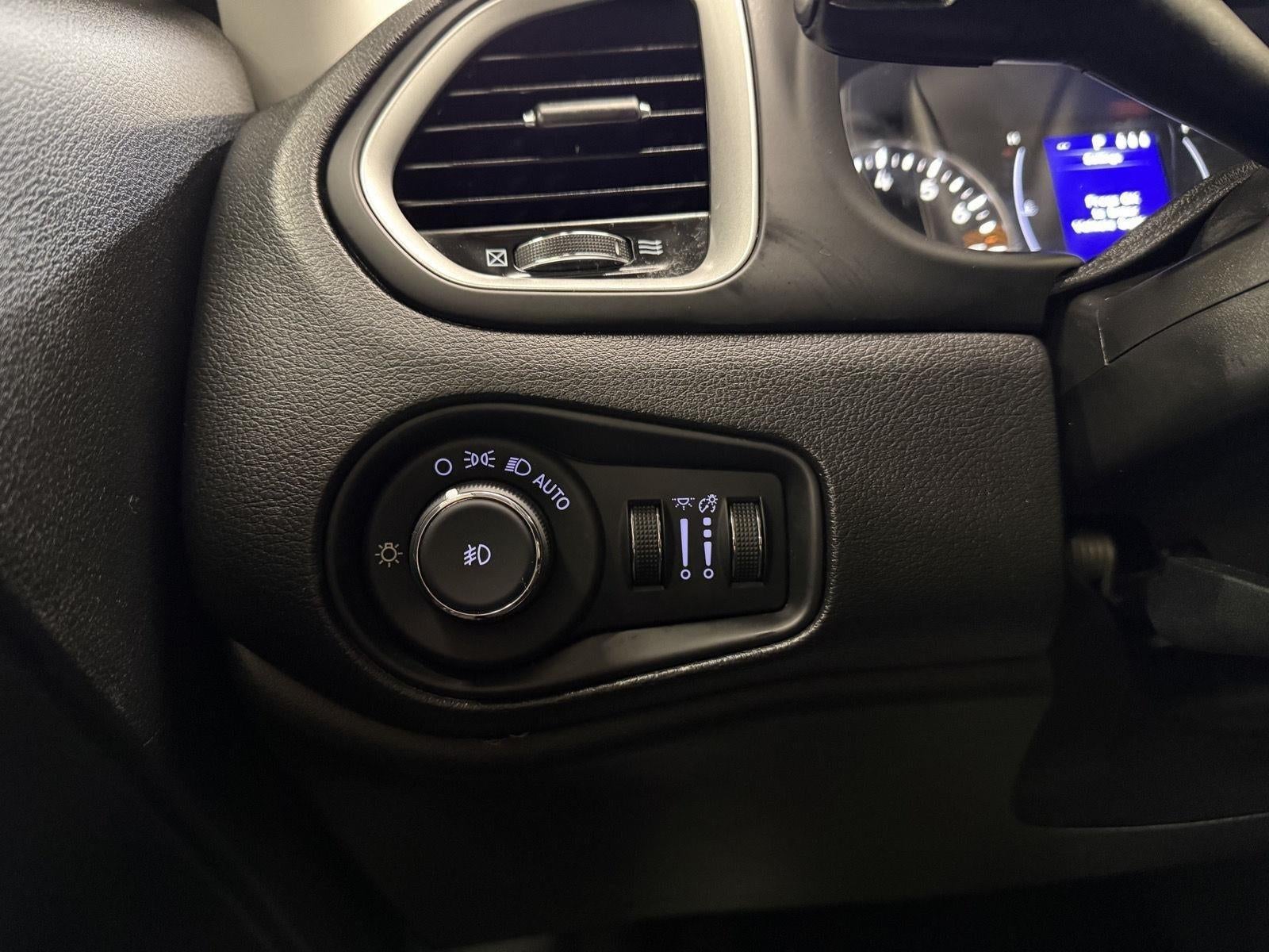 2019 Jeep Renegade Latitude FWD