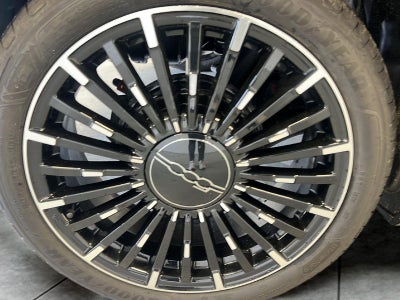 2024 FIAT FIAT 500e 500e INSPI(RED)