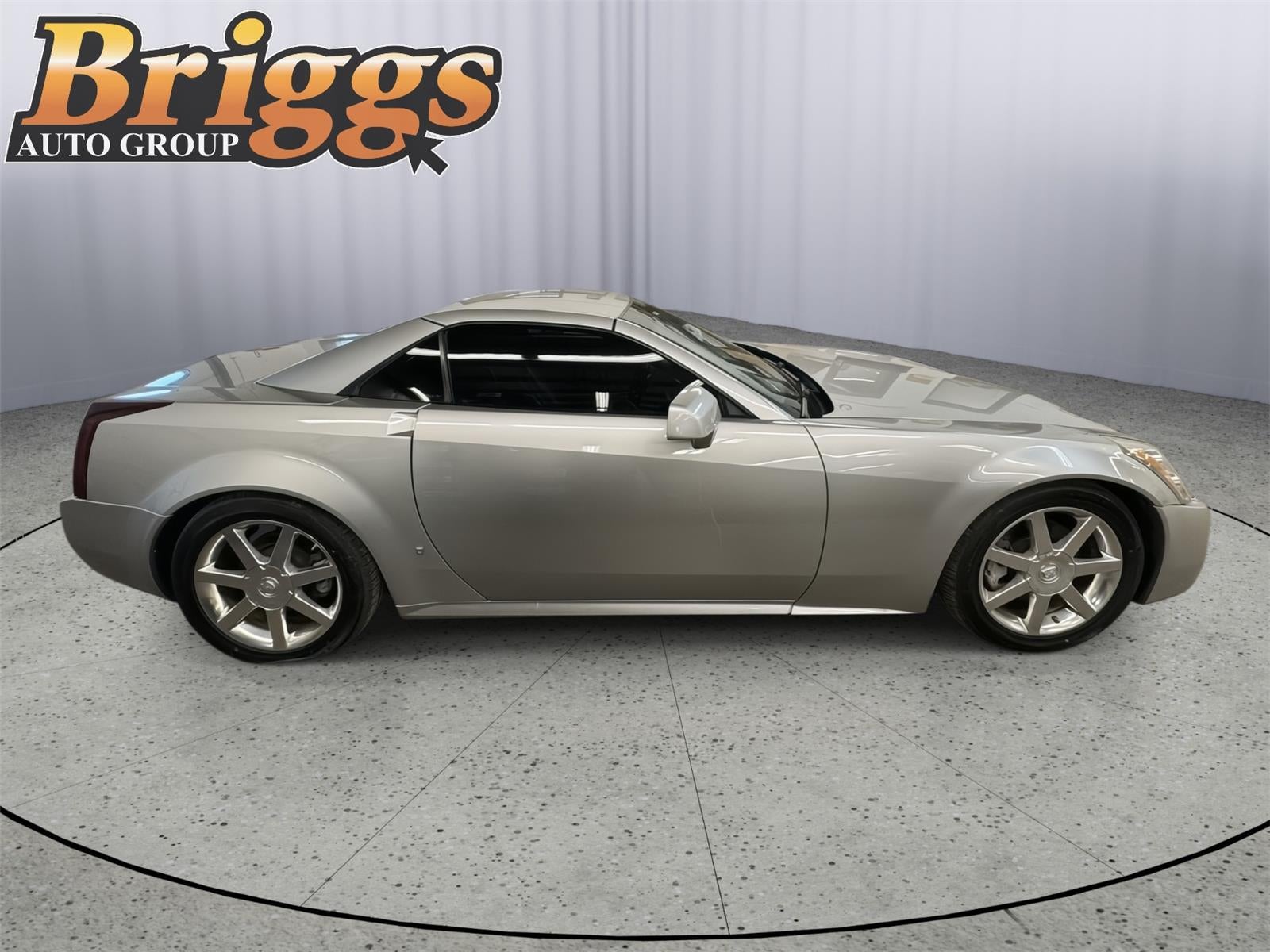 2007 Cadillac XLR 2dr Convertible