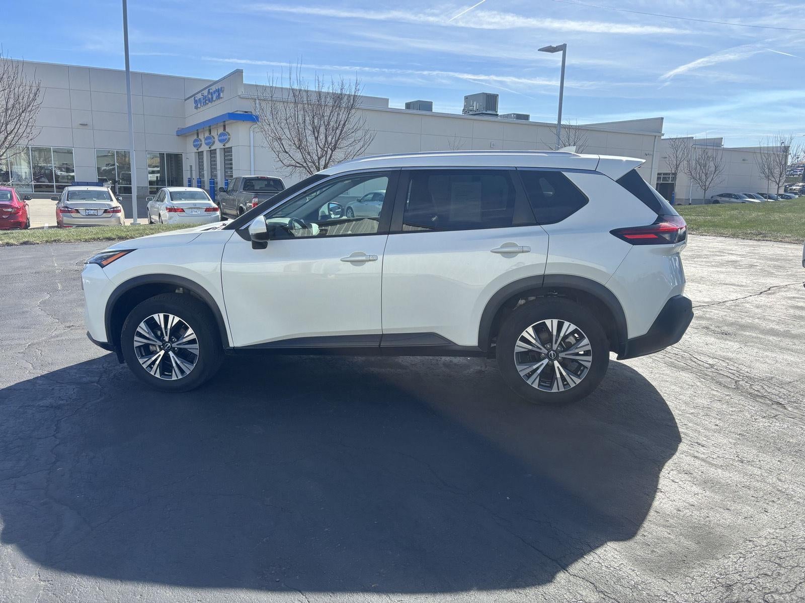 2022 Nissan Rogue SV