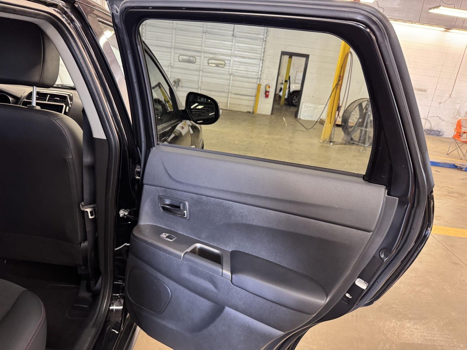 2023 Mitsubishi Outlander Sport SE