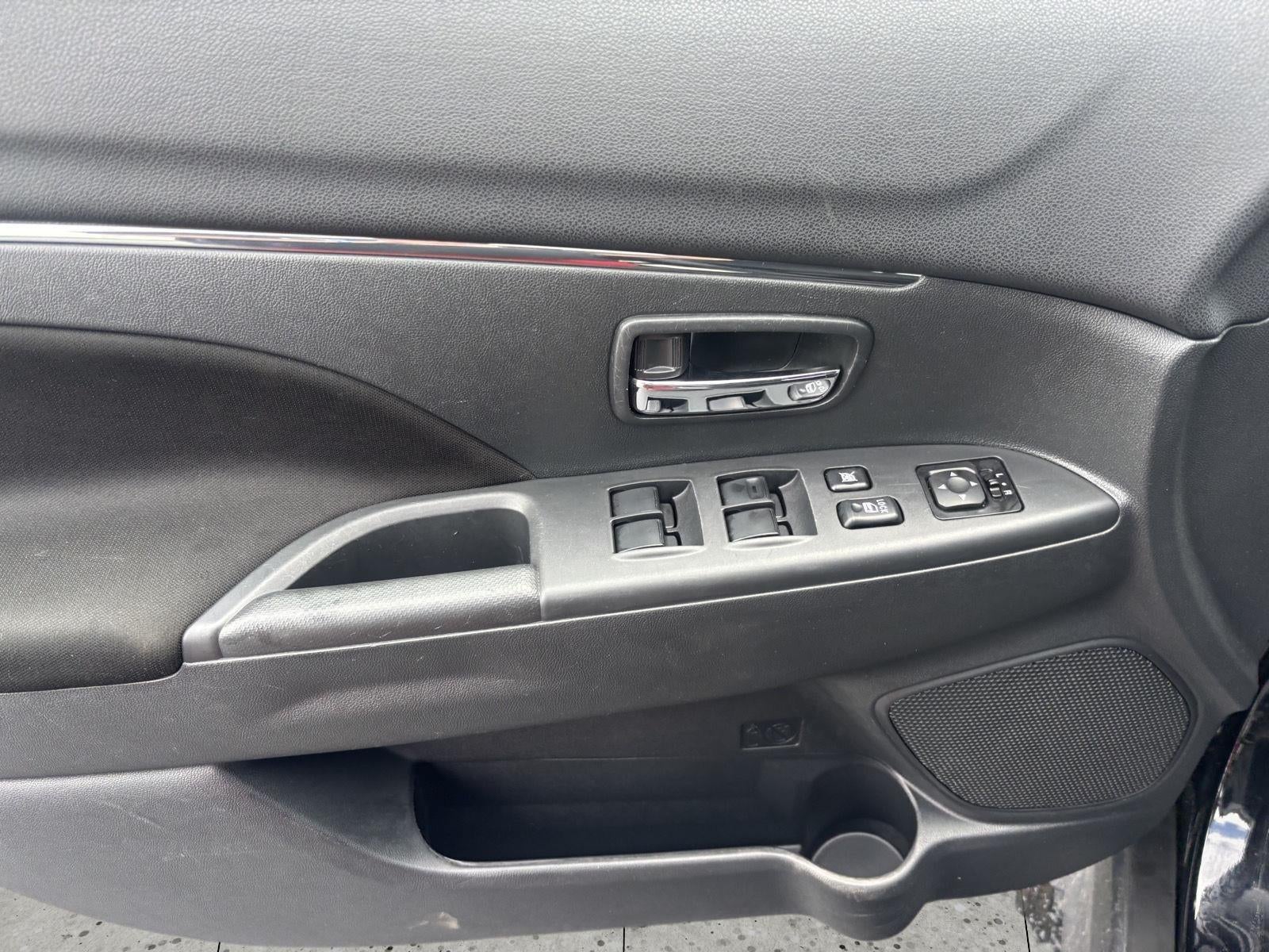 2025 Mitsubishi Outlander Sport S