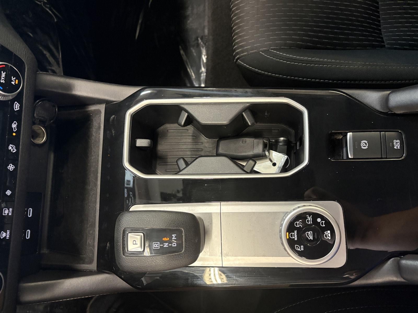 2025 Mitsubishi Outlander ES