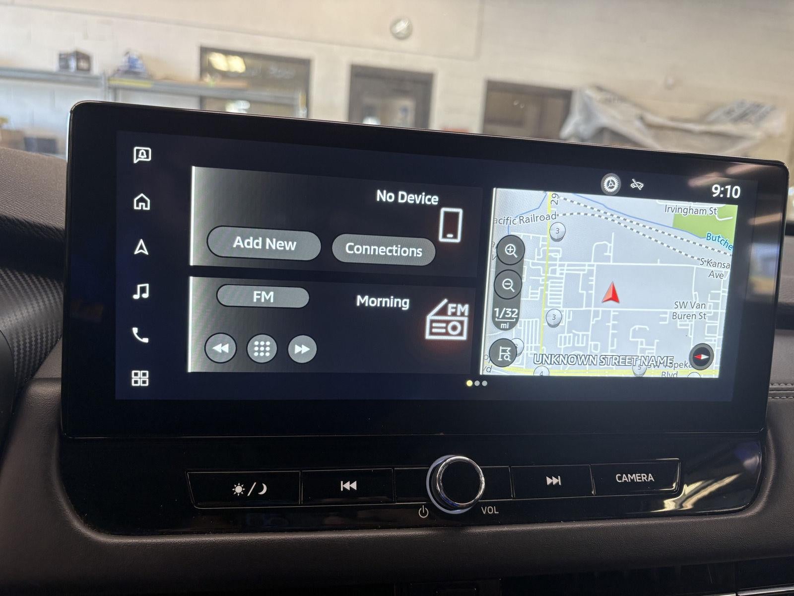 2025 Mitsubishi Outlander ES
