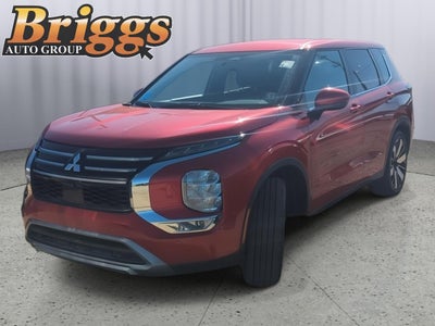 2025 Mitsubishi Outlander SE