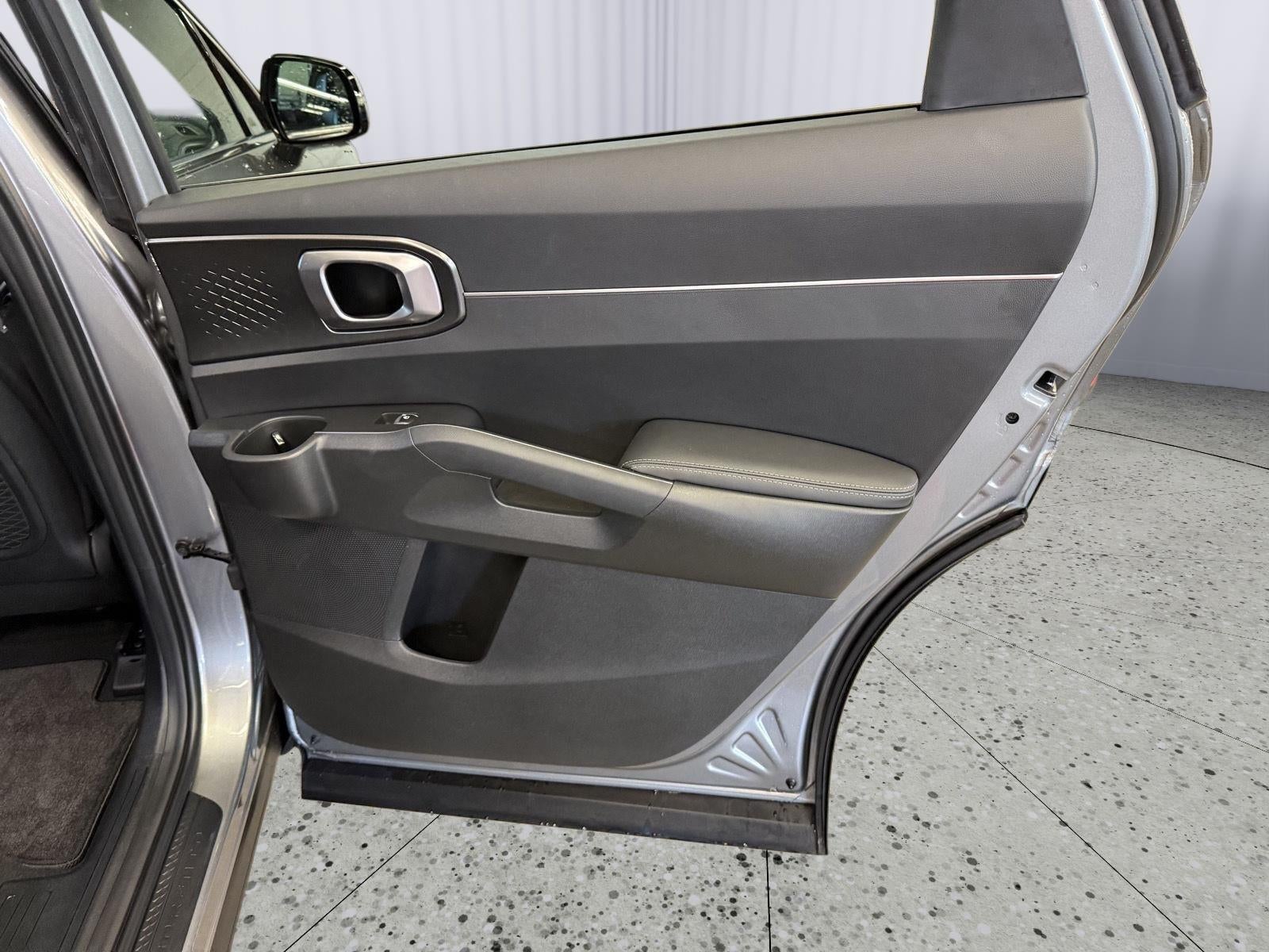 2025 Kia Sorento Hybrid EX