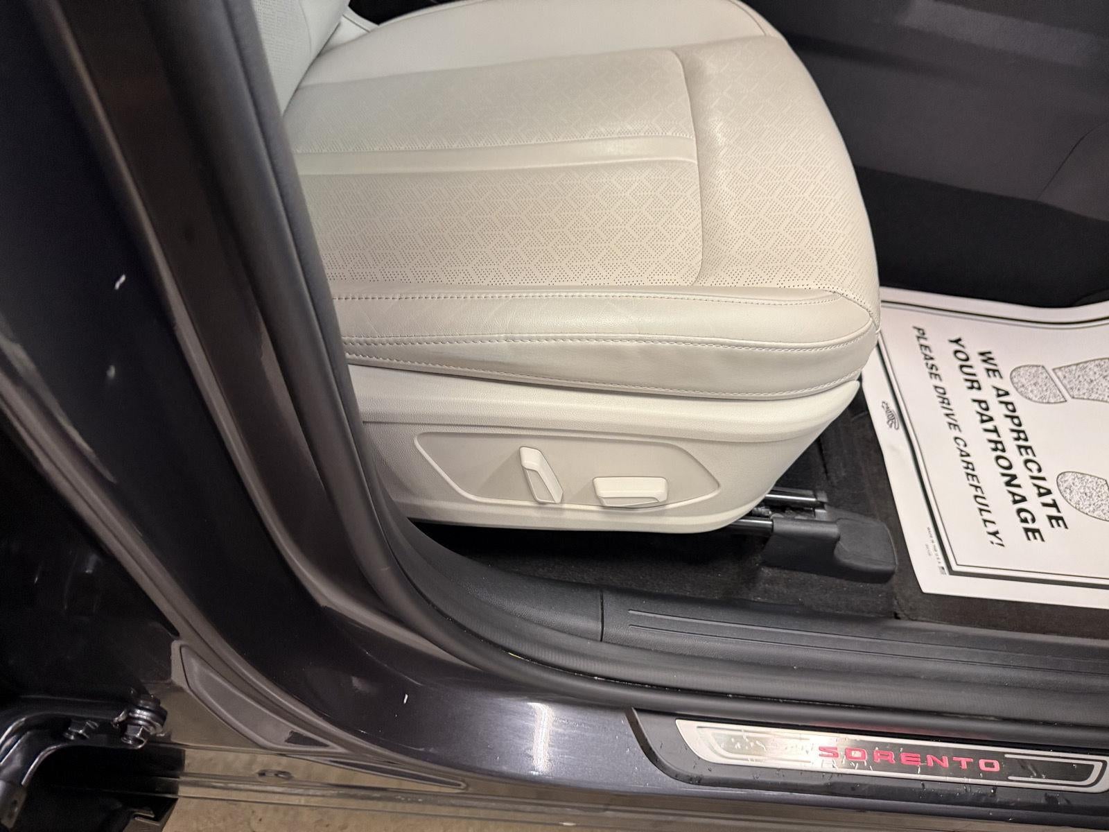 2023 Kia Sorento Hybrid EX