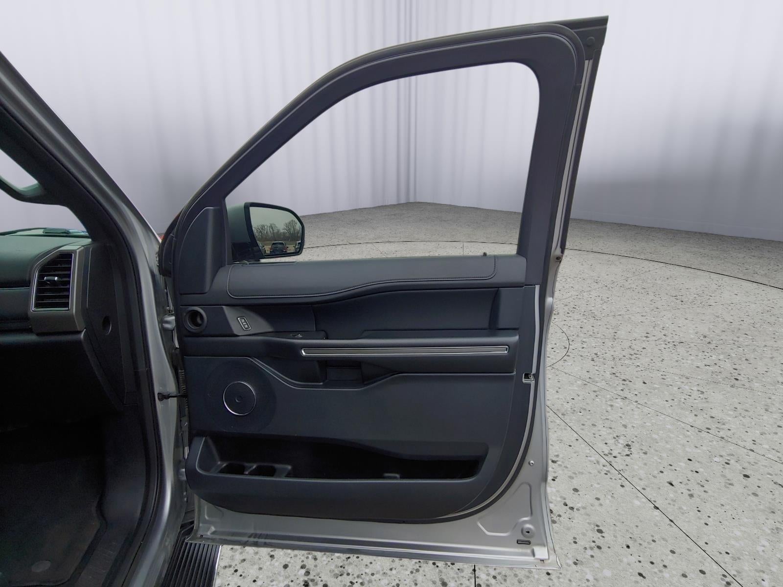 2020 Ford EXPEDITION MAX XLT