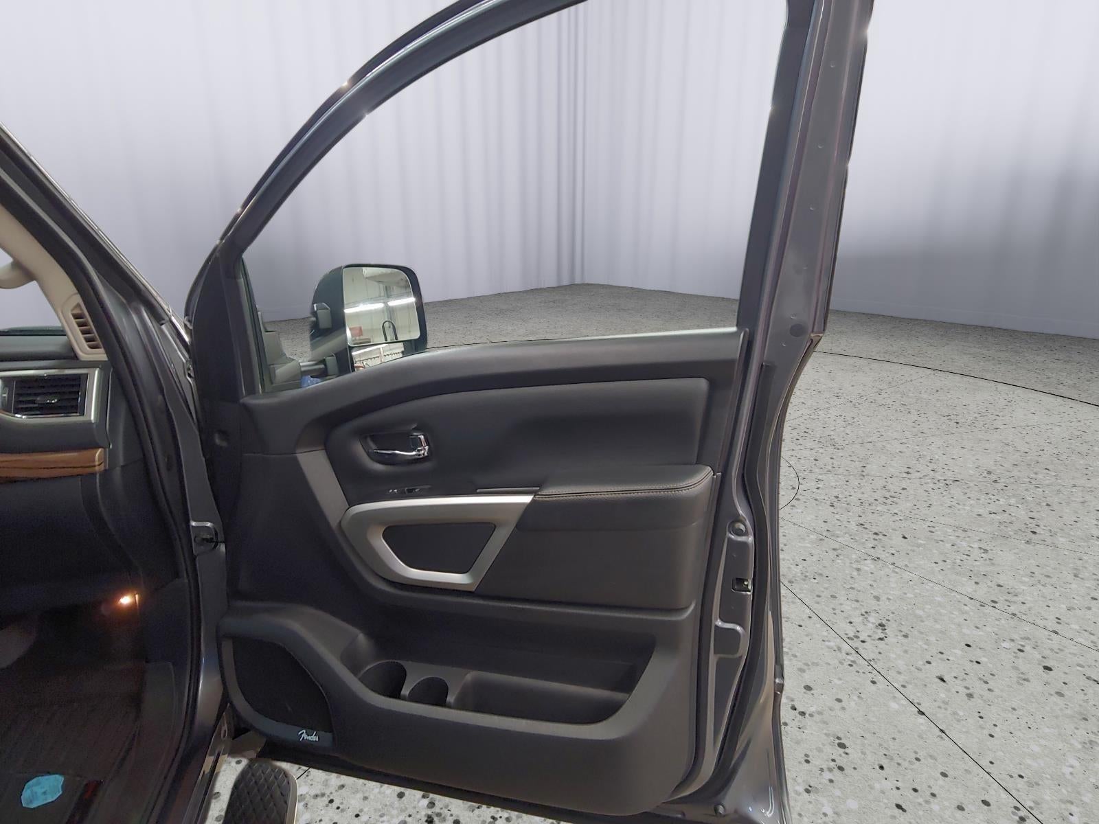 2019 Nissan Titan SL